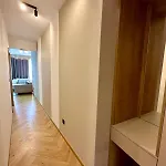 Kristal Lux アパート