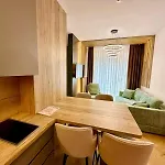 アパート Kristal Lux ヤホリナ