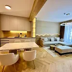 Kristal Lux アパート