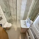 Kristal Lux アパート