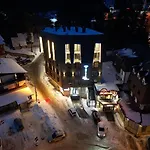 アパート Kristal Lux ヤホリナ