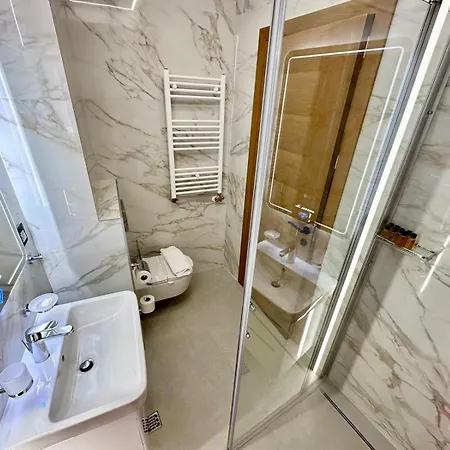 アパート Kristal Lux ヤホリナ