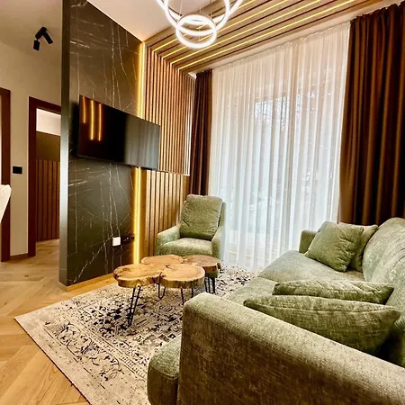 アパート Kristal Lux