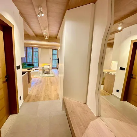 Kristal Lux Apartamento *