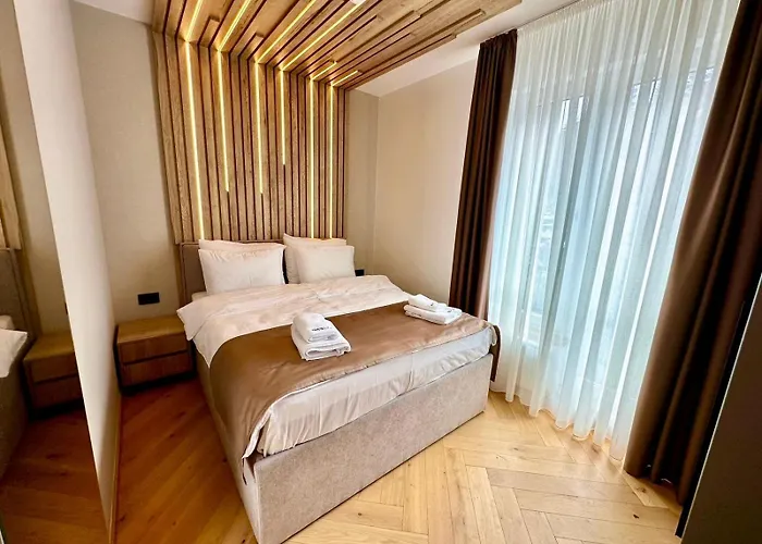 Kristal Lux Apartment *